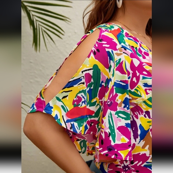 NWOT Floral V-Neck & Flounce Butterfly Sleeve Blouse by Shein VCAY - Picture 7 of 15